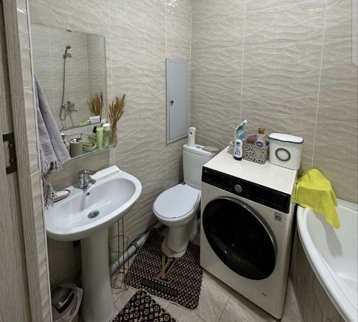 Chilonzor tumani Novza metrosi yaqinida 2xonali uy ijaraga beriladi