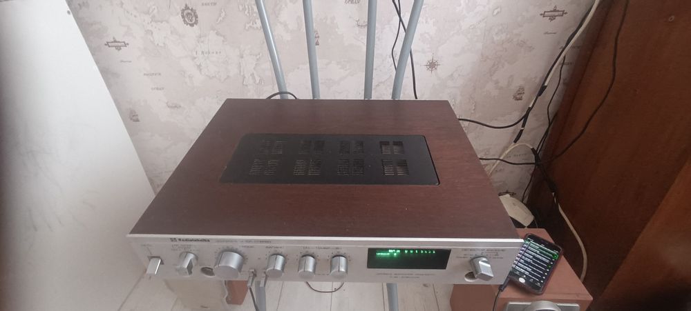 Продам усилитель радиотехника