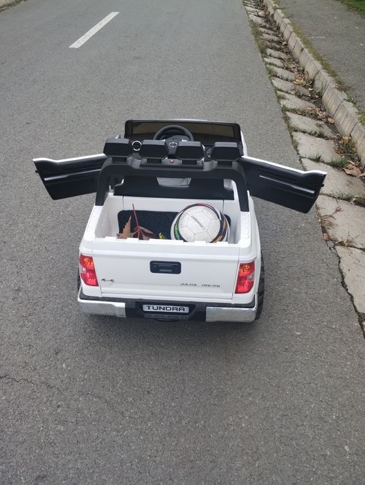 Mașinuță electrica