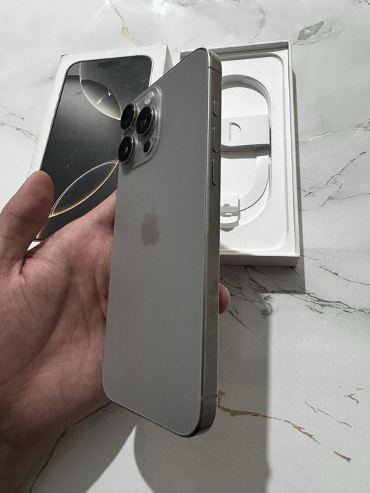 Продам Iphone 16 pro max 256 gb