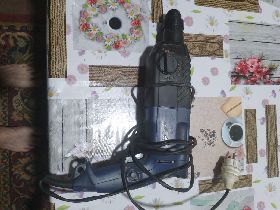 Продается перфоратор