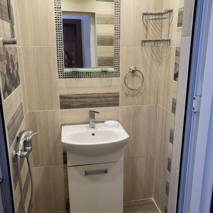 Апартамент 3 стаи обзаведен от собственик