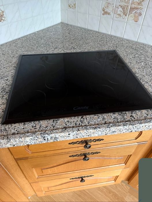 Кухня изработена от дъб