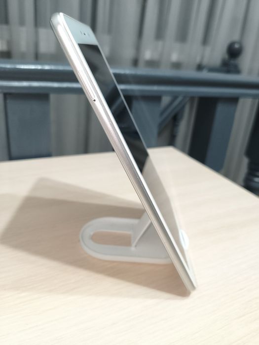 Продам планшет Samsung Galaxy Tab A 8.0 (LTE)