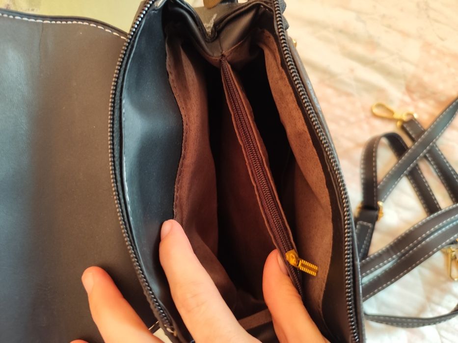 Дамска    раничка