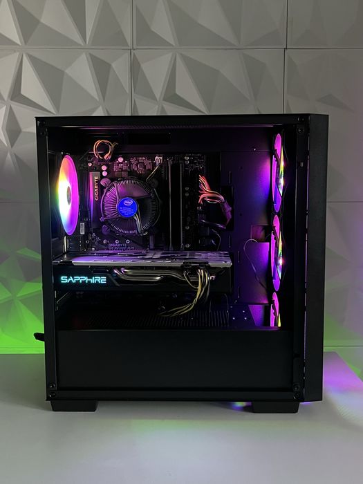 i5 7500 RX 580 8GB 16GB RAM WINDOWS 11 PRO Геймърски Компютър