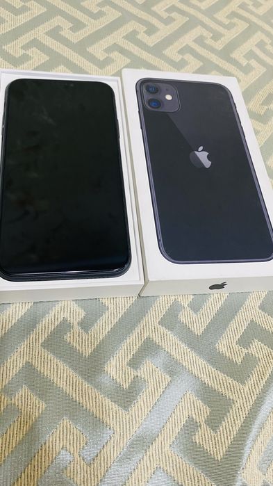 iPhone 11 срочно продам