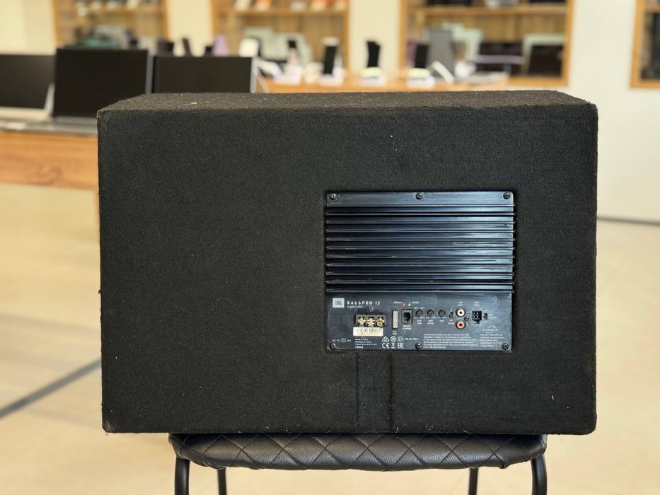 Сабвуфер JBL BassPro 12