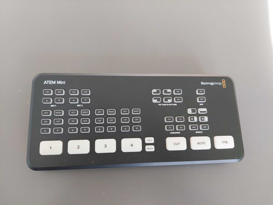 HDMI превключвател - мини пулт ATEM mini