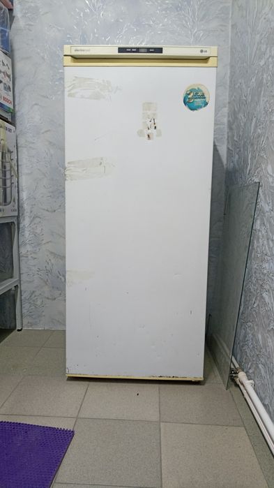 Морозильник продается