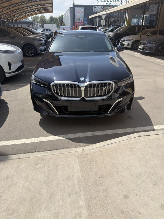 BMW i5 40L M-Sport 2025 yil