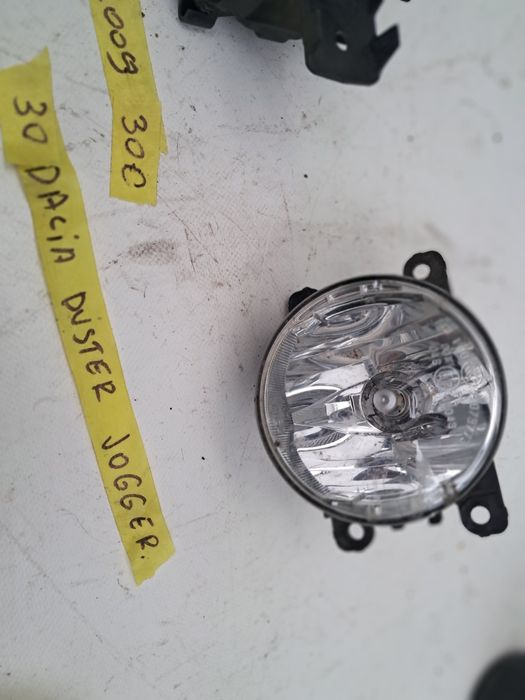 Халоген Renault Clio 4 Captur Dacia Duster Jogger Nissan Qashqai