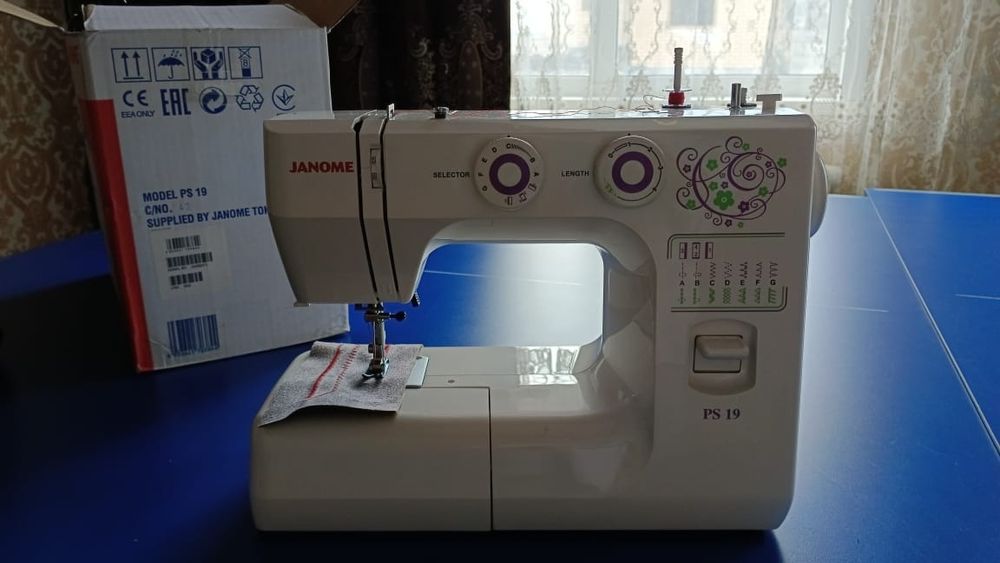 Швейная машина новая