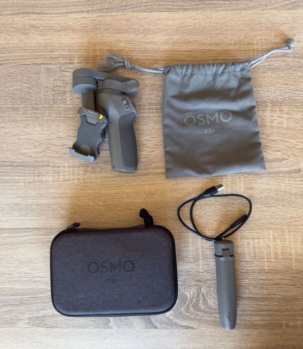 Стабилизатор DJI Osmo Mobile 3 Combo