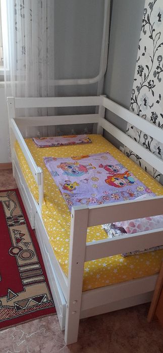 Продам кровати 160/80