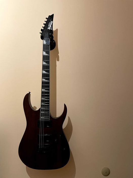 Китара Ibanez GRG121-DX + Кубе Harley Benton HB-20R + аксесоари