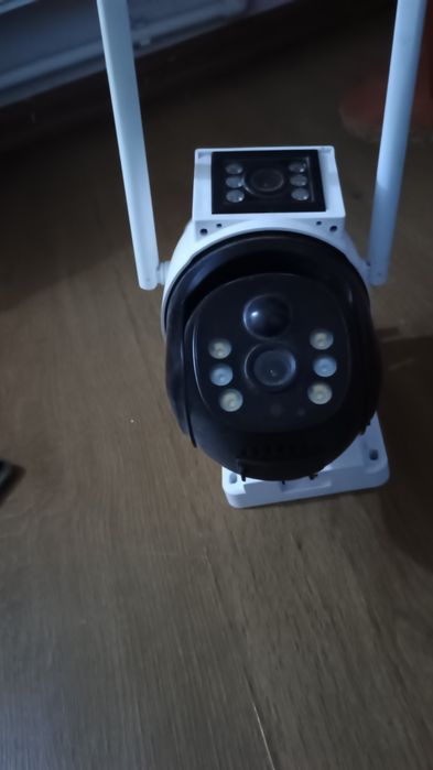 Vând camera de supraveghere video