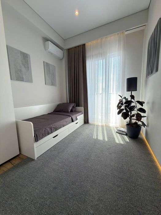 Mirabad Avenue Продается 3 комнатная квартира ремонт ул.Кунаева