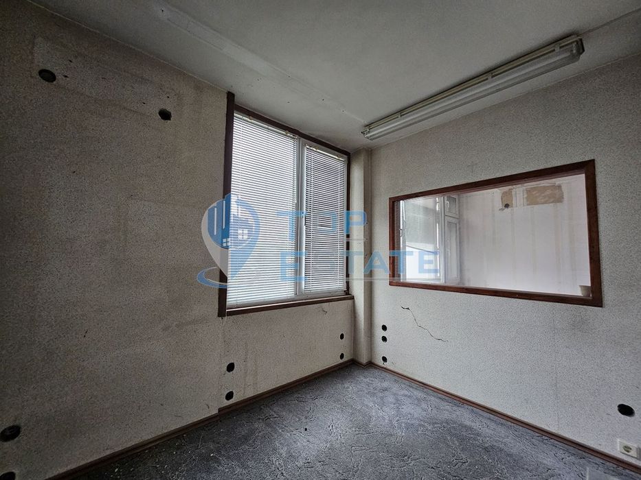 Продава се Офис в Велико Търново, Център - 408 кв.м за 552 €/кв.м - Снимка #10