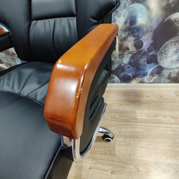 Продам мягкое кресло