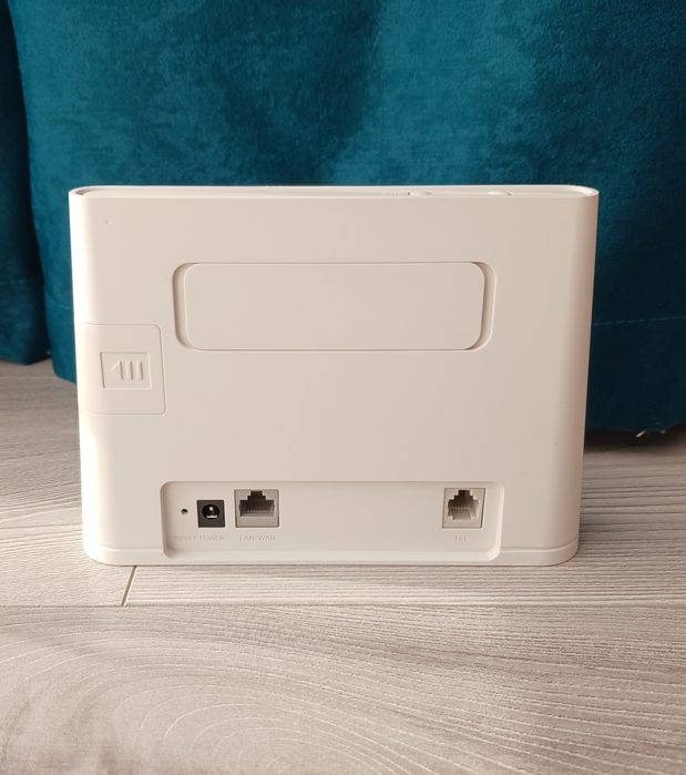 Huawei B311 Router 4G cu SIM Hotspot WiFi Modem Internet Decodat