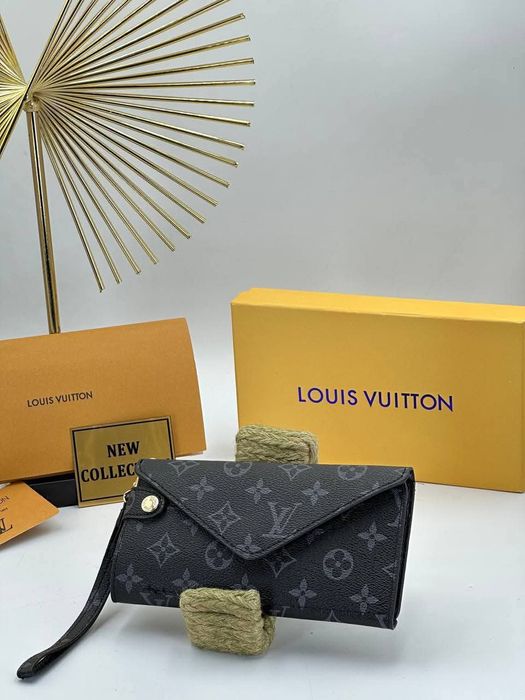 Стилно дамско портмоне