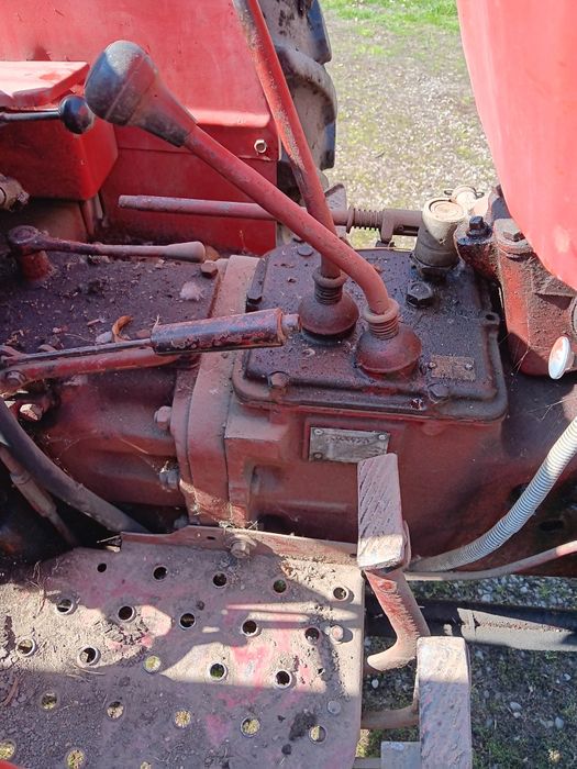 Vand  tractor UTB 550