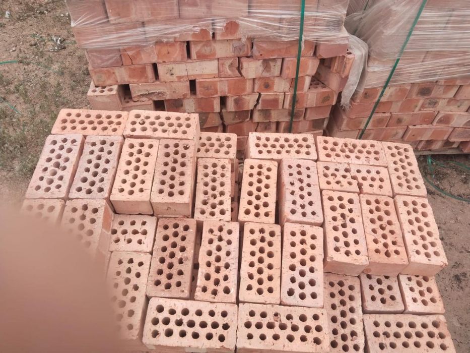 Продам кирпичи Срочно Срочно