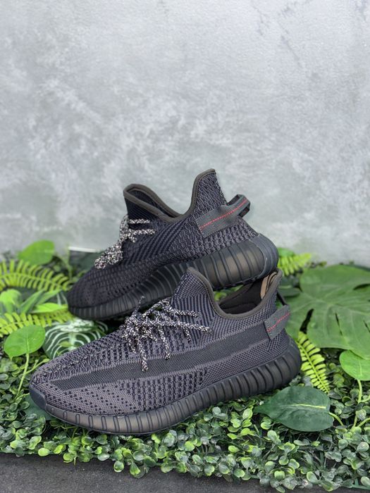Adidas yeezy boost black