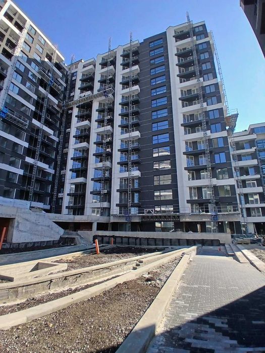 Продава двустаен апартамент в Капитол Резидънс