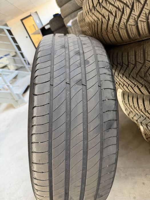 Michelin 215/55/R17