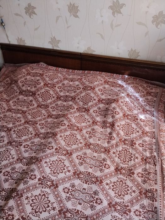 Спальный гарнитур б/у