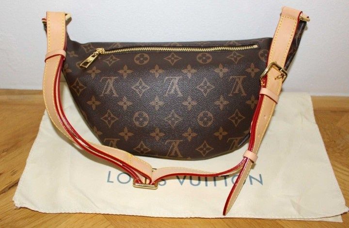 Borseta unisex Louis Vuitton, super calitate, France, saculet, etichetă