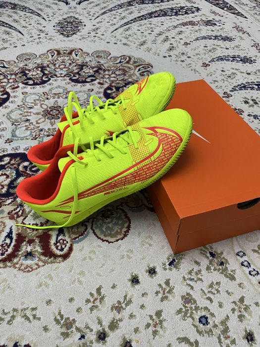 Футзалки nike mercurial vapor 14 club ic