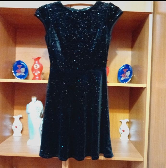 Rochie midi din catifea elastica