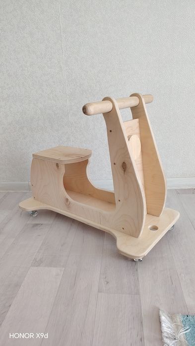 Беговел из фанеры.