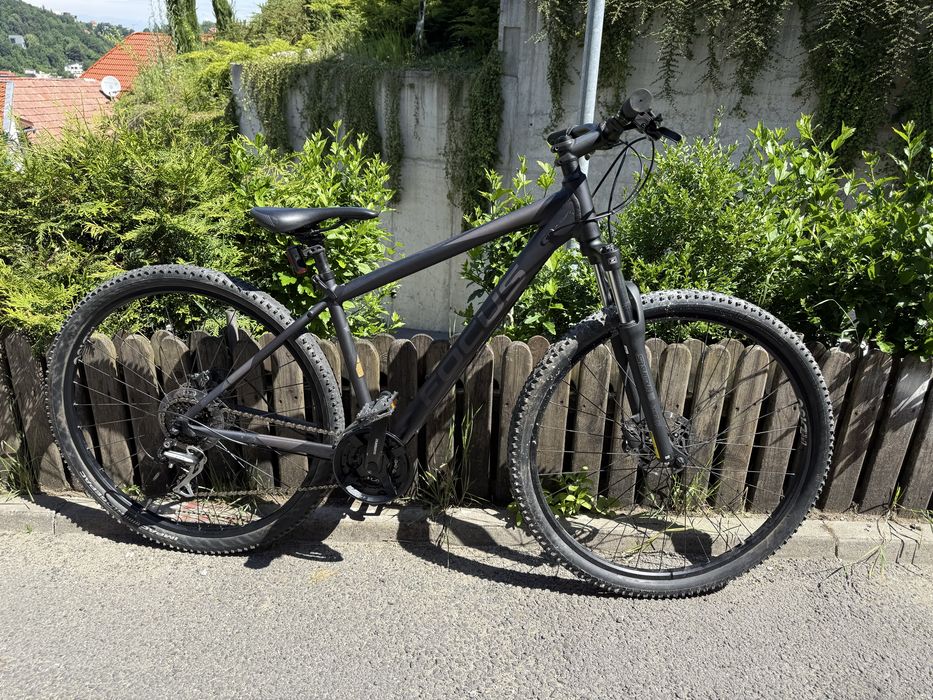 Focus Whistler 3.5 29”, mărime M / 44 cm, culoare gri antracit