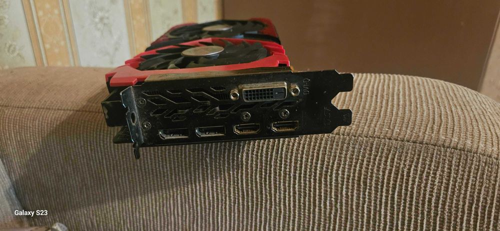 Видео карта Radeon rx480 8GB 256 bita