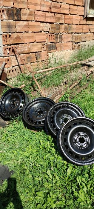 Продавам железни джанти 15 " 5 х112
