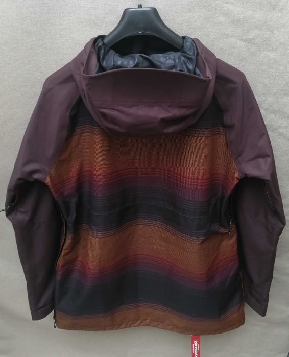 Volcom Mirror Pullover 10К #L технично дамско яке за ски и сноуборд