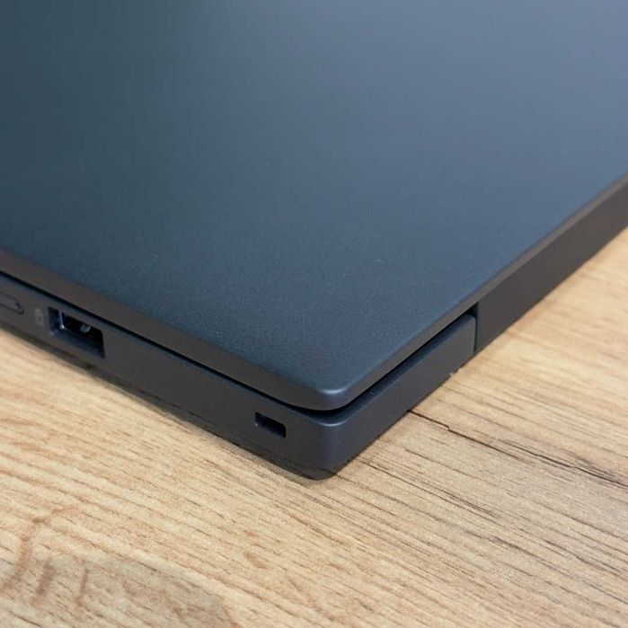 Lenovo ThinkPad X13 Gen 6 Intel Core Ultra 5 225U SSD 1TB NVme RAM 32GB LPDDR5x Intel Graphics Black - GARANTIE 12 LUNI | TrueGSM