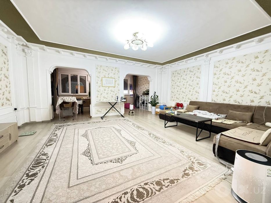 Продается 4х ком квартира, ориентир: напротивв ШохМед Центра, 182,15м²