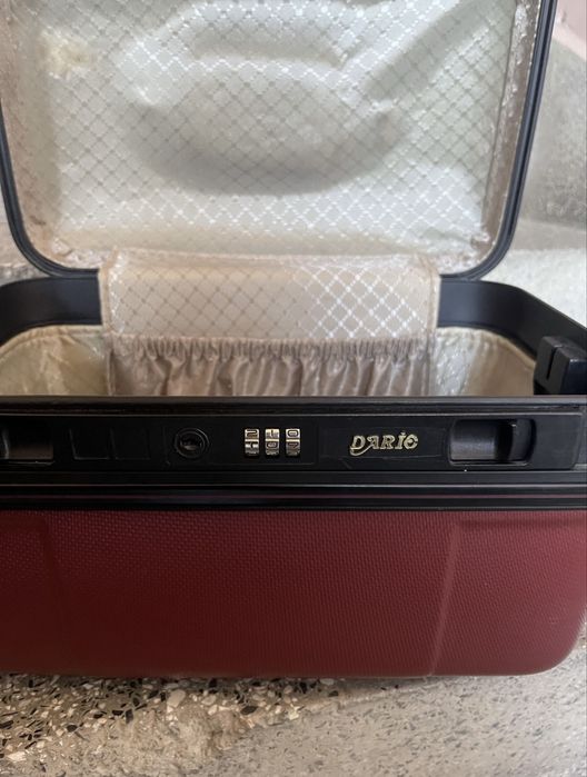 Куфар с цифров код