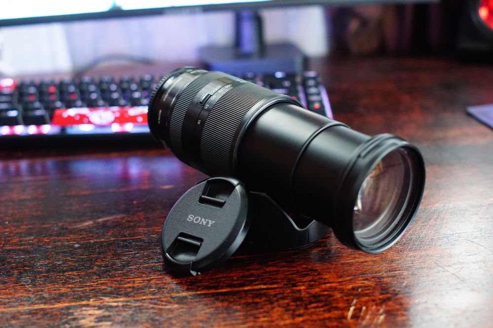 Obiectiv Sony E 18-200mm F3.5-6.3 OSS LE (E-mount) + Filtru UV Hoya
