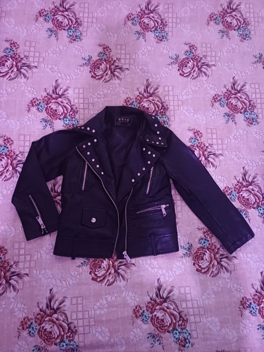 Куртка на девочку