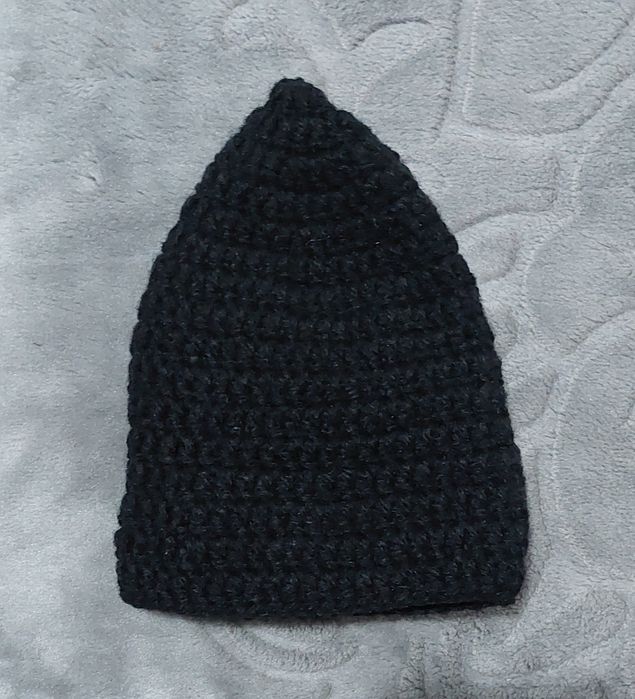 Reducere de primăvară! Fes împletit de mână din lână neagră mărimile 5