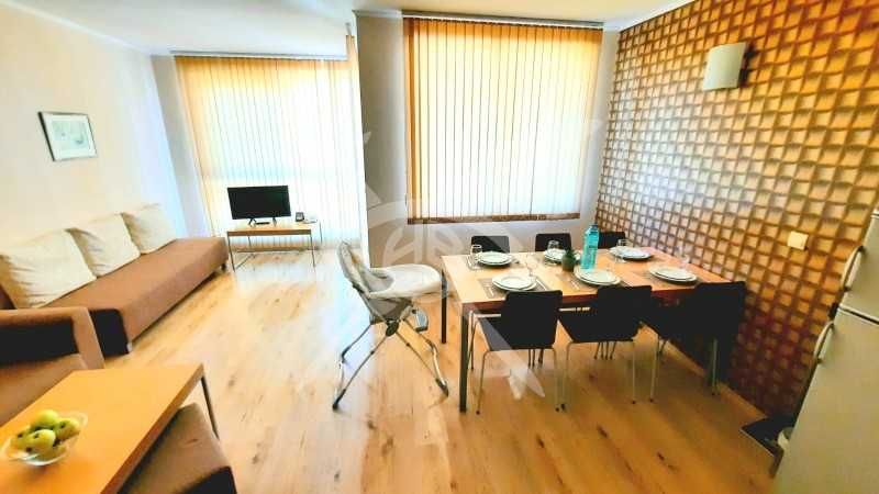 Продава се Тристаен апартамент в Обзор - 100 кв.м за 1040 €/кв.м - Снимка #1
