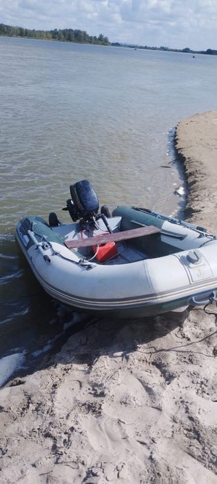 Продам лодку РИБ 330