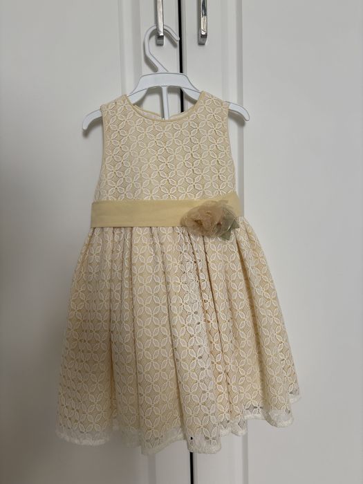 Продам платье на девочку