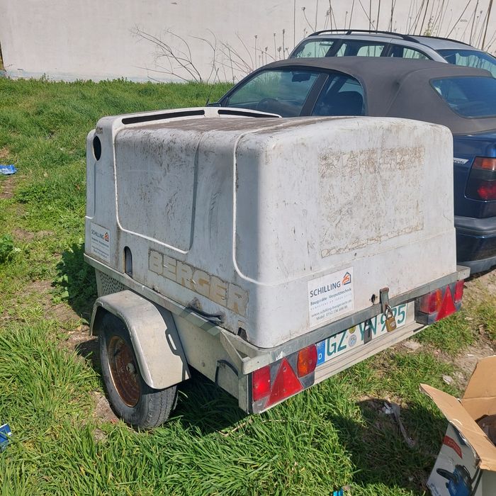 Продавам ремарке помпа за турбозолни мазилки замазки